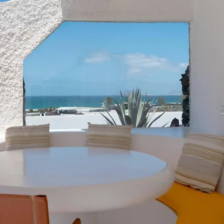 Lanzarote * カレタ・デ・ファマラ